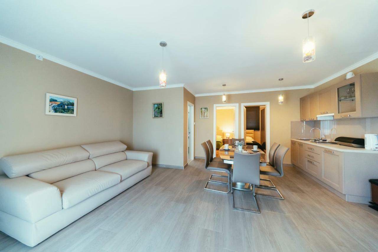 Apartments Prestige Petrcane Eksteriør billede