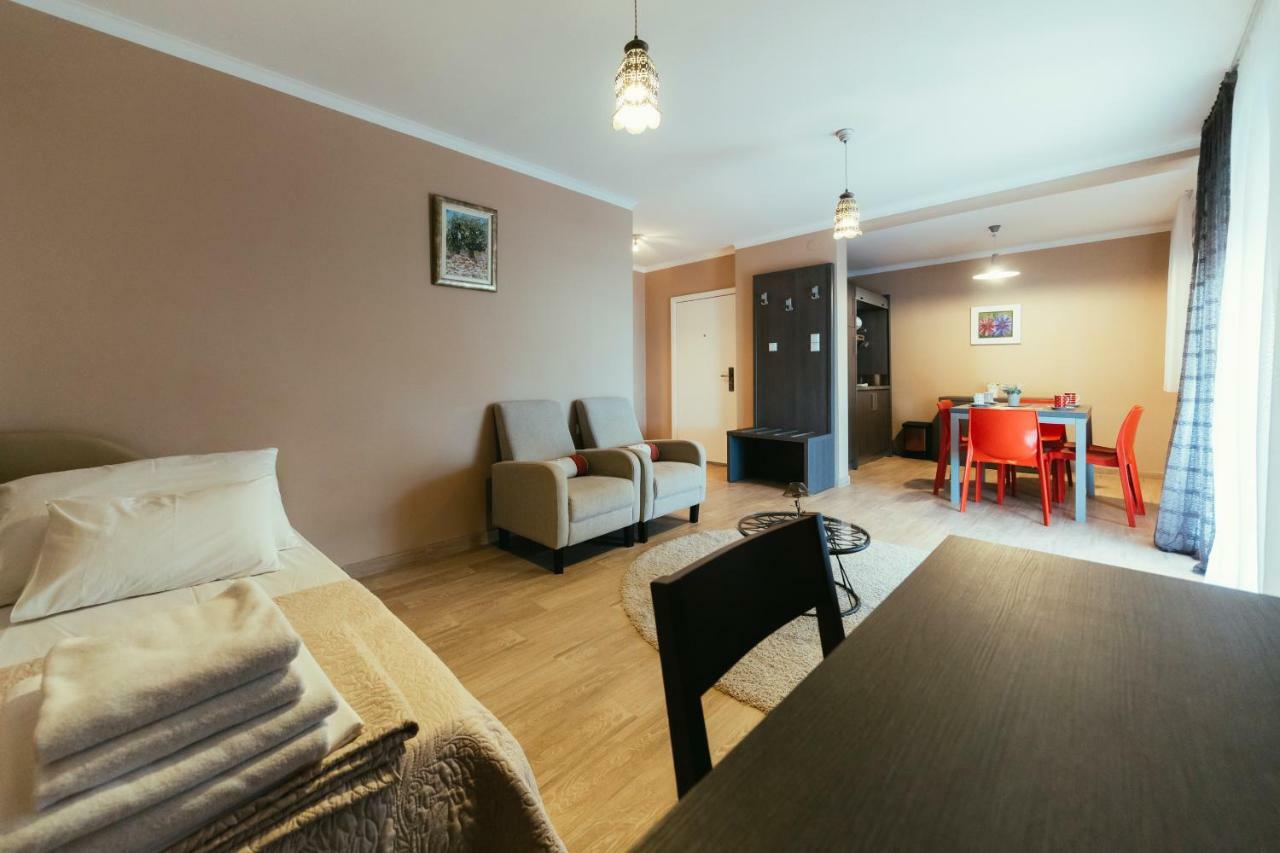 Apartments Prestige Petrcane Eksteriør billede